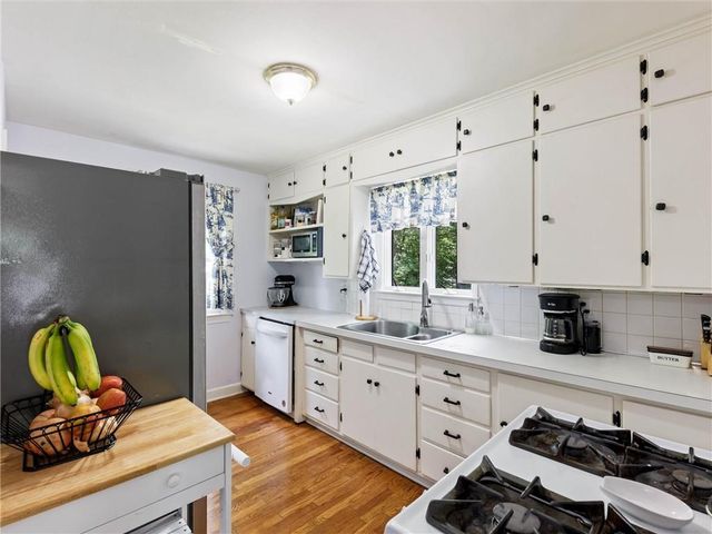 6710 W 80th Street, Overland Park, KS 66204