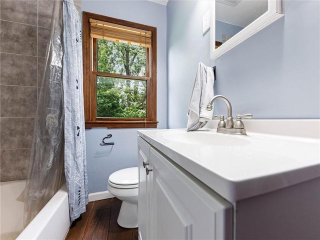 6710 W 80th Street, Overland Park, KS 66204