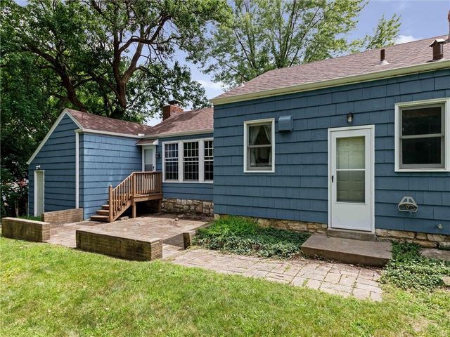 6710 W 80th Street, Overland Park, KS 66204