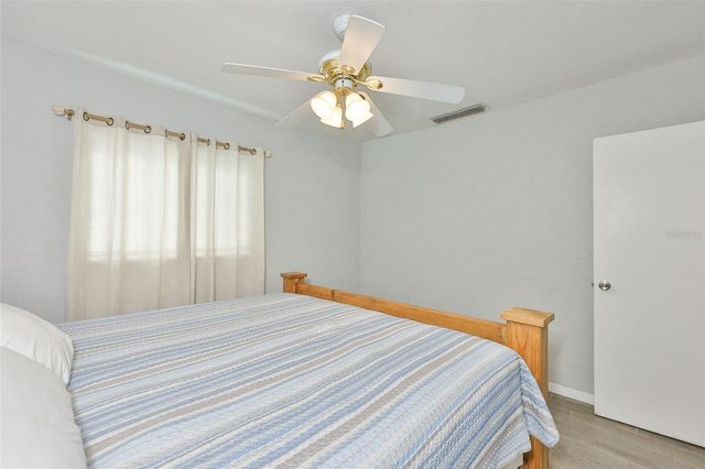 3242 KINGSTON STREET N, St Petersburg, FL 33713