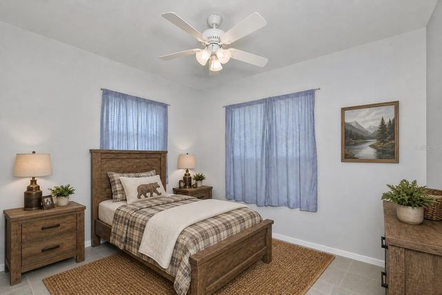 3242 KINGSTON STREET N, St Petersburg, FL 33713