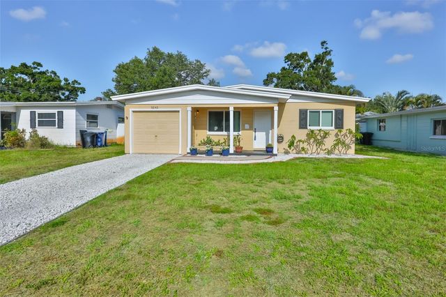 3242 KINGSTON STREET N, St Petersburg, FL 33713