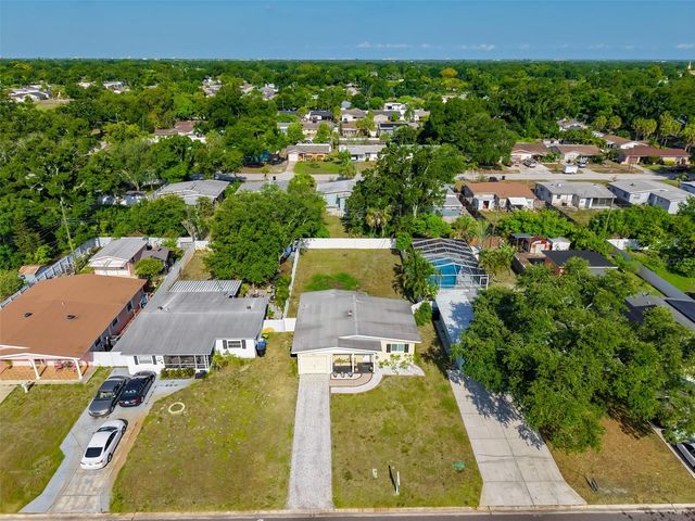 3242 KINGSTON STREET N, St Petersburg, FL 33713