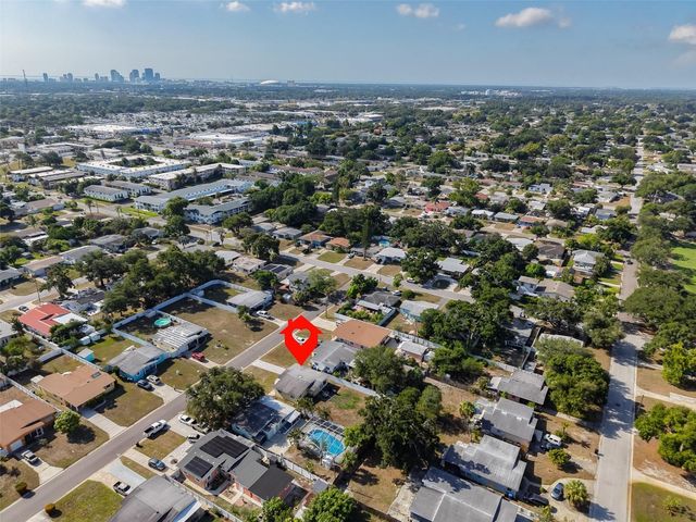 3242 KINGSTON STREET N, St Petersburg, FL 33713