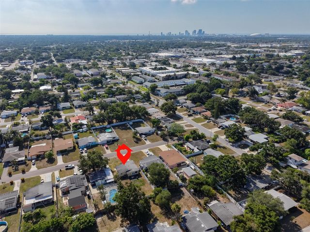 3242 KINGSTON STREET N, St Petersburg, FL 33713