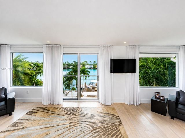 455 E Dilido Drive, Miami Beach, FL 33139