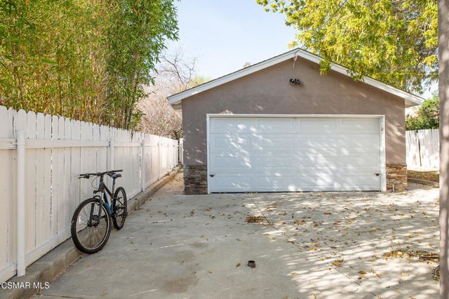 441 Houston Drive, Thousand Oaks, CA 91360