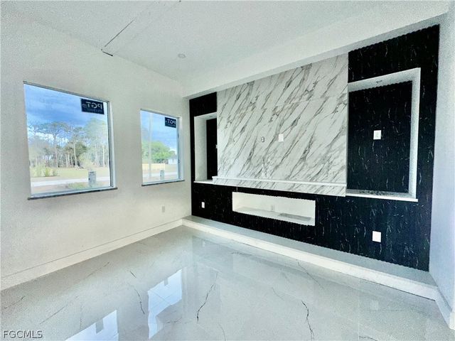 3004 Iris CIR, Labelle, FL 33935