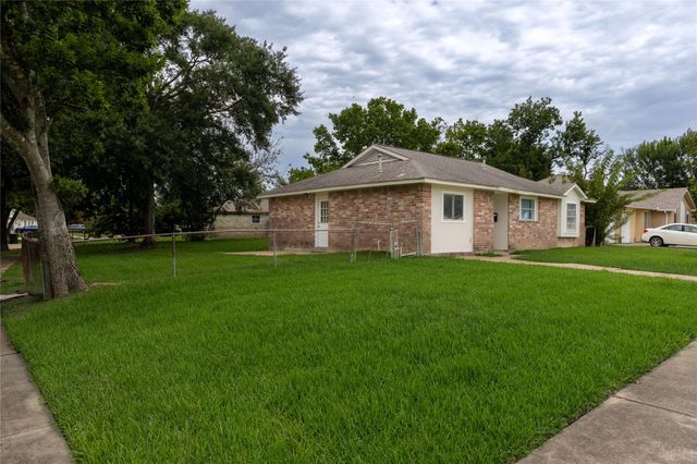 12314 Flushing Meadows Drive, Houston, TX 77089