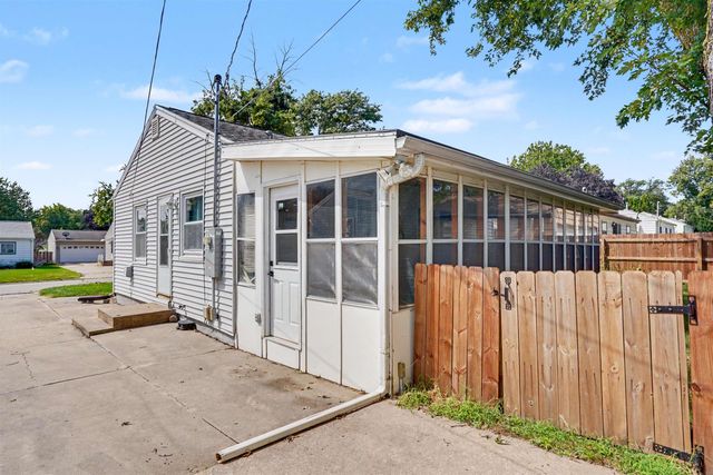 1740 Corning Avenue, Waterloo, IA 50701