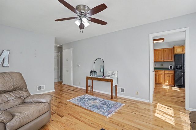 1740 Corning Avenue, Waterloo, IA 50701