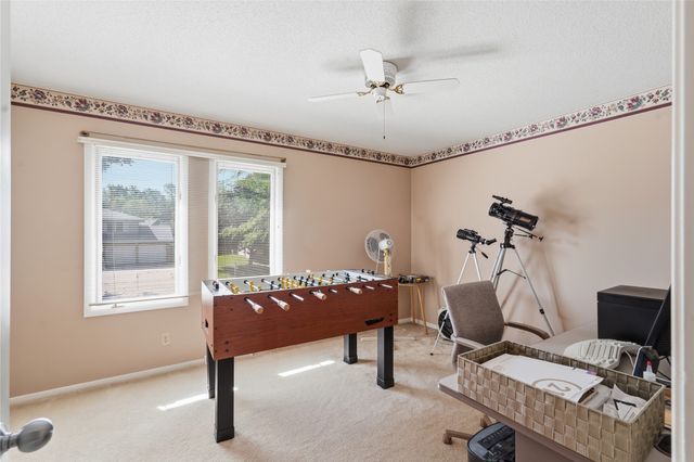 1056 Maplenol Drive, West Des Moines, IA 50266