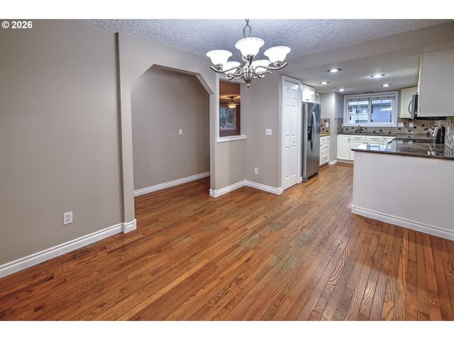 713 Ne 152ND Ave, Vancouver, WA 98684