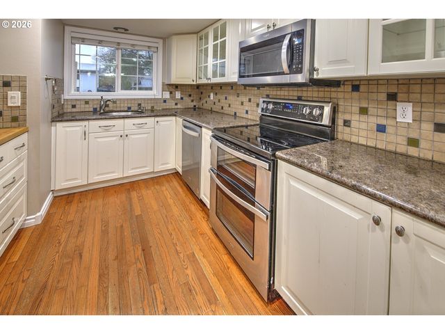 713 Ne 152ND Ave, Vancouver, WA 98684