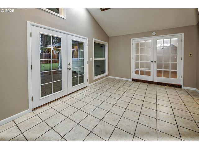 713 Ne 152ND Ave, Vancouver, WA 98684