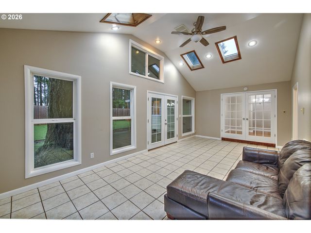 713 Ne 152ND Ave, Vancouver, WA 98684