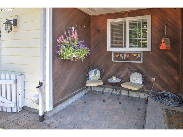 713 Ne 152ND Ave, Vancouver, WA 98684