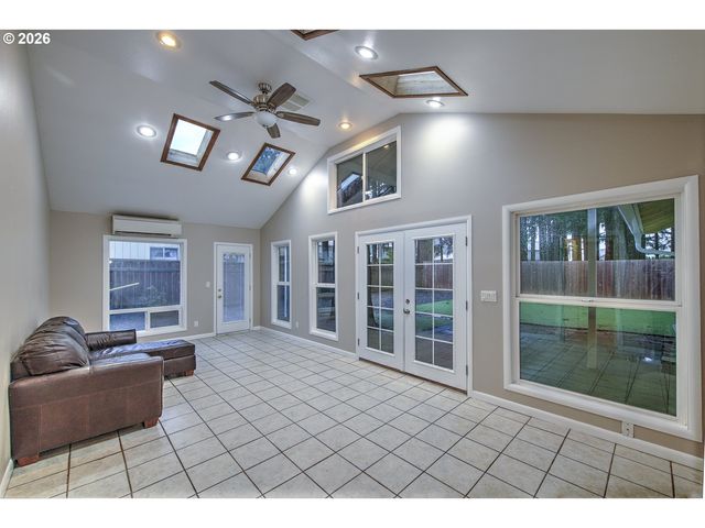 713 Ne 152ND Ave, Vancouver, WA 98684