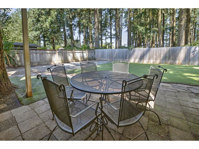 713 Ne 152ND Ave, Vancouver, WA 98684