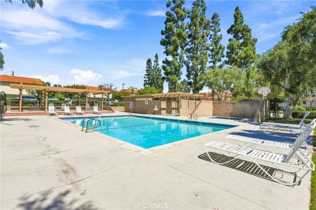 22754 Madrid, Lake Forest, CA 92630
