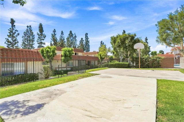 22754 Madrid, Lake Forest, CA 92630