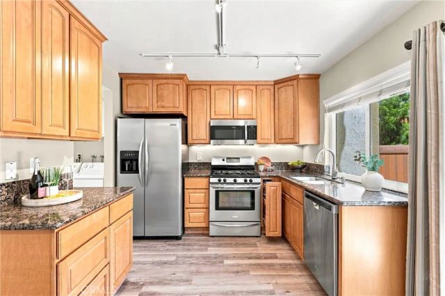 22754 Madrid, Lake Forest, CA 92630