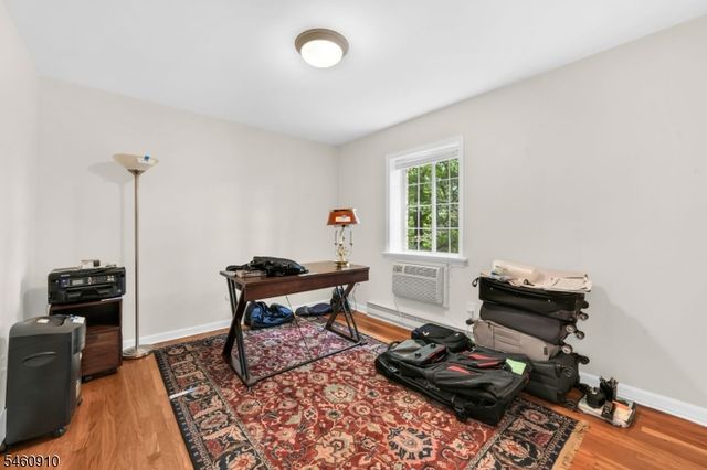 27 Corsa Ter 8A, Ridgewood Village, NJ 07450