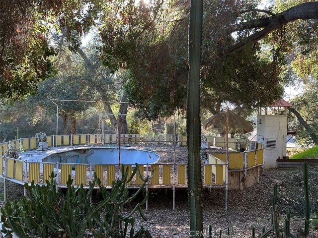 1295 Loma Vista, Pomona, CA 91768