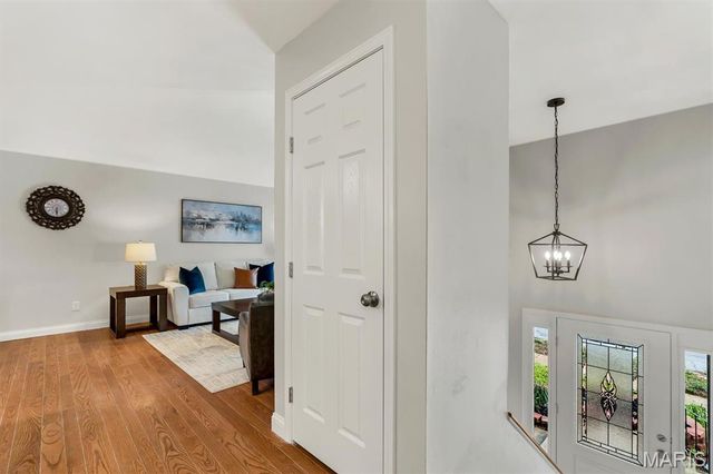 723 Westglen Village Drive, Ballwin, MO 63021