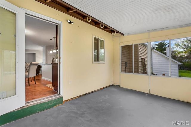 723 Westglen Village Drive, Ballwin, MO 63021