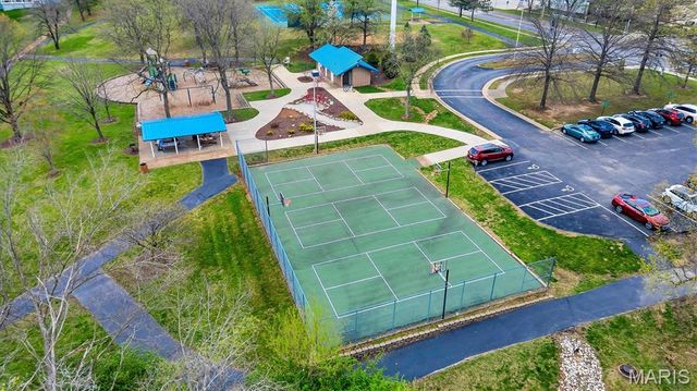 723 Westglen Village Drive, Ballwin, MO 63021