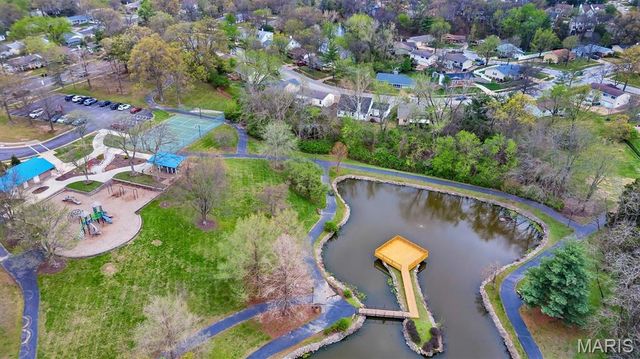 723 Westglen Village Drive, Ballwin, MO 63021