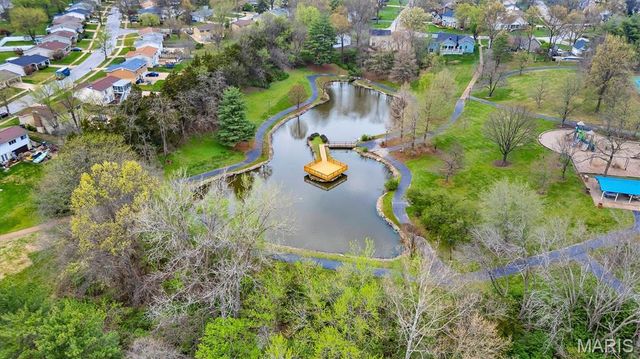 723 Westglen Village Drive, Ballwin, MO 63021