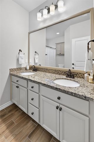 7805 Rancho Vista Blvd W, Corpus Christi, TX 78414