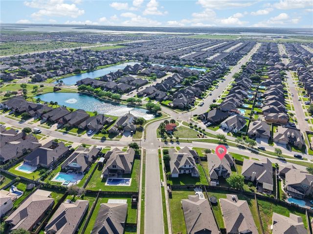 7805 Rancho Vista Blvd W, Corpus Christi, TX 78414