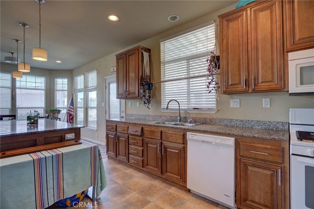319 N Highway 1 29, Grover Beach, CA 93433