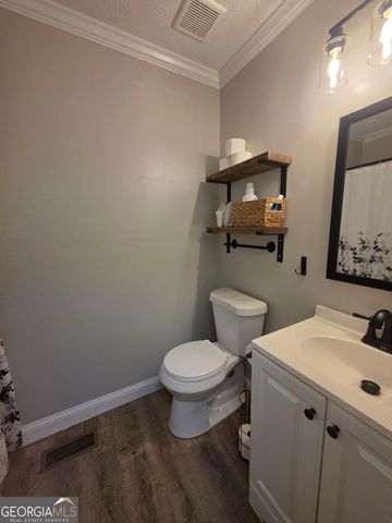 105 Heatherbrook Drive, Lagrange, GA 30240