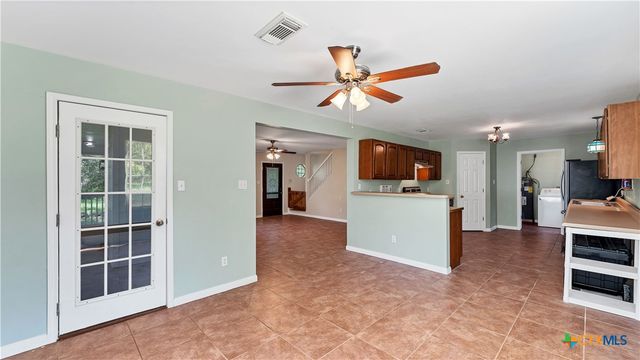 695 Fox Trotter Road, Seguin, TX 78155