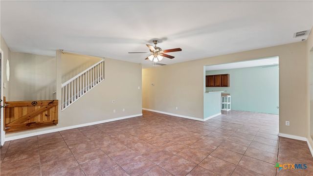 695 Fox Trotter Road, Seguin, TX 78155