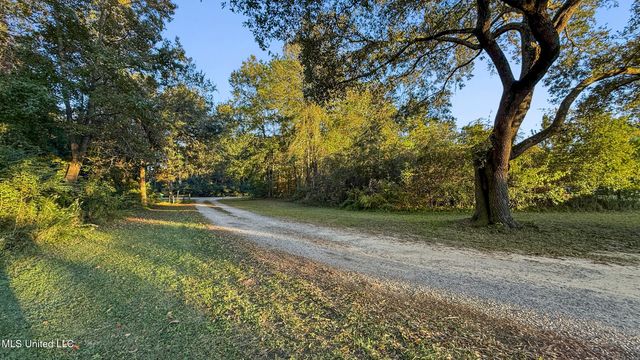 10305 Highway 57, Vancleave, MS 39565