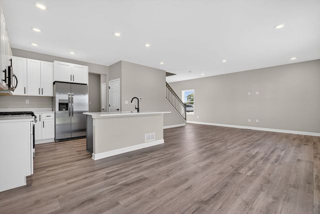 1963 Taller Road, Morris, IL 60450