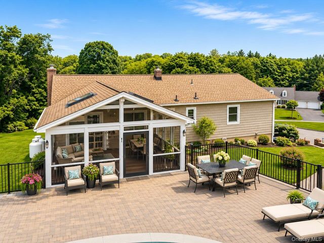 4 Shana Lane, Mahopac, NY 10541