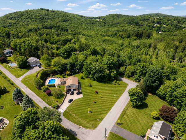 4 Shana Lane, Mahopac, NY 10541
