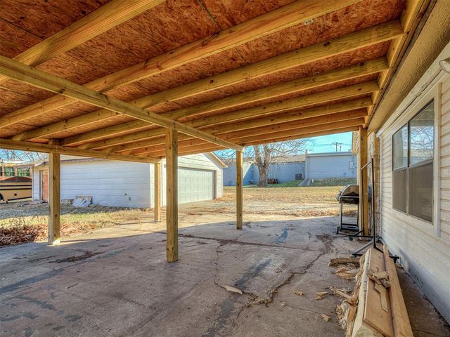 209 W Etowah Rd, Noble, OK 73068