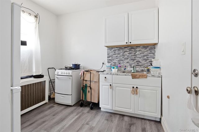 1038 E 224th Street, Bronx, NY 10466