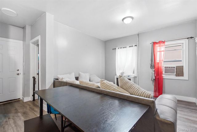1038 E 224th Street, Bronx, NY 10466
