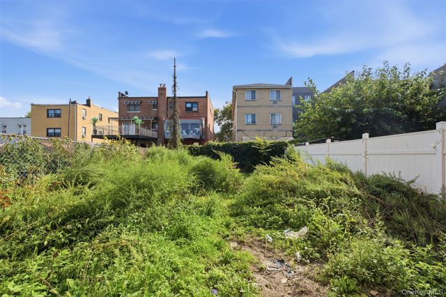 1038 E 224th Street, Bronx, NY 10466