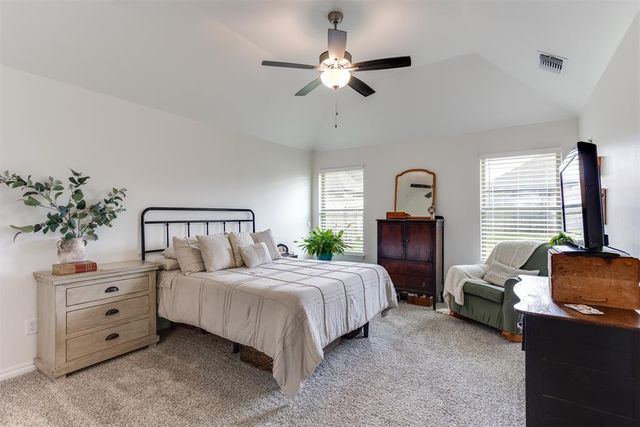 9304 NW 89th Street, Yukon, OK 73099