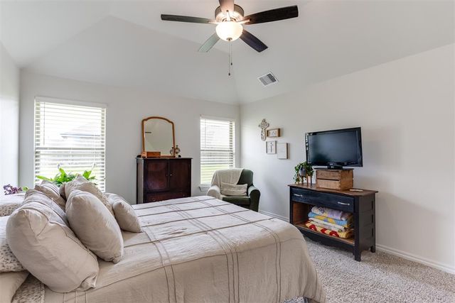 9304 NW 89th Street, Yukon, OK 73099