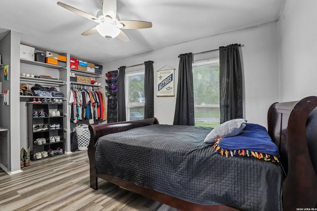 7409 Oak Marsh St, Live Oak, TX 78233